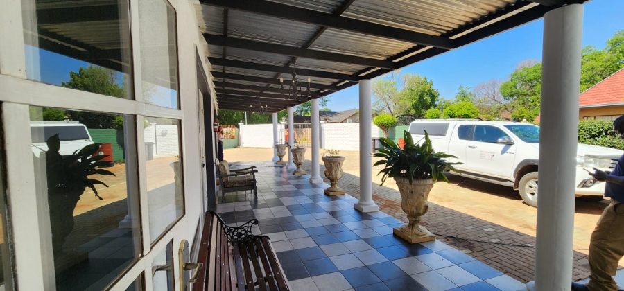 7 Bedroom Property for Sale in Stilfontein Ext 4 North West